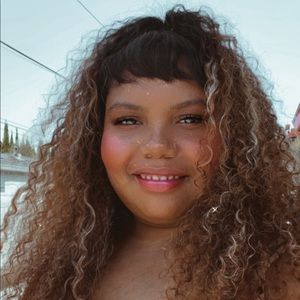 Meet your Posher, Jasmine